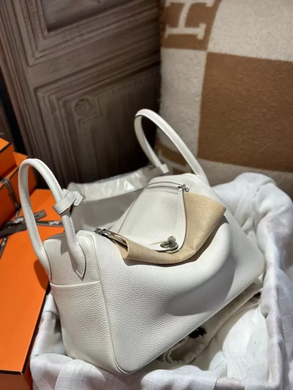 Handmade Hermes M4 Gris Pale TC Leather Lindy Bag 30CM Silver Hardware