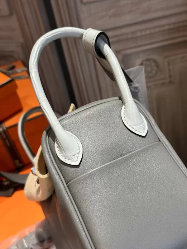 Hermes Mini Lindy Touch 20CM Swift 0L Gris Meyer / Matte Crocodile 80 Gris Pearl Silver Hardware