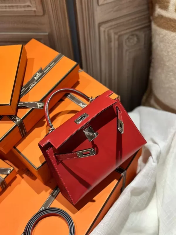 Hermes Boutique Box Leather Mini Kelly 19CM B5 Ruby Gold Hardware