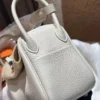 Singapore Kuala Lumpur Hermes TC Leather 10 Craie Mini Lindy 19CM Silver Hardware