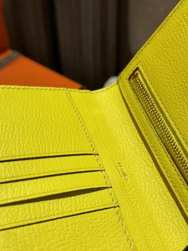 New Chevre Leather Short Bearn Wallet P9 Anemone / 9R Lime Lizard Buckle