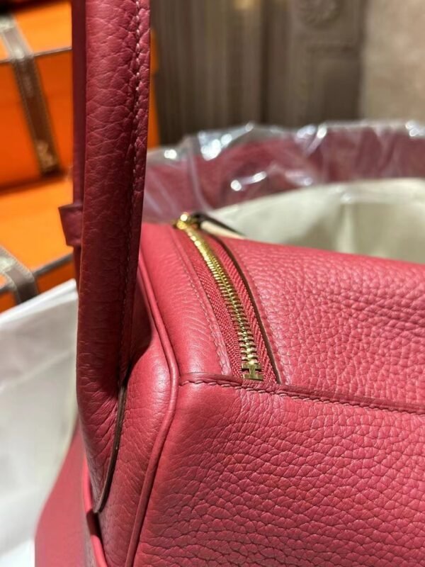 USA New York Hermes Lindy 26CM TC Leather K1 Rouge Grenate Gold Hardware