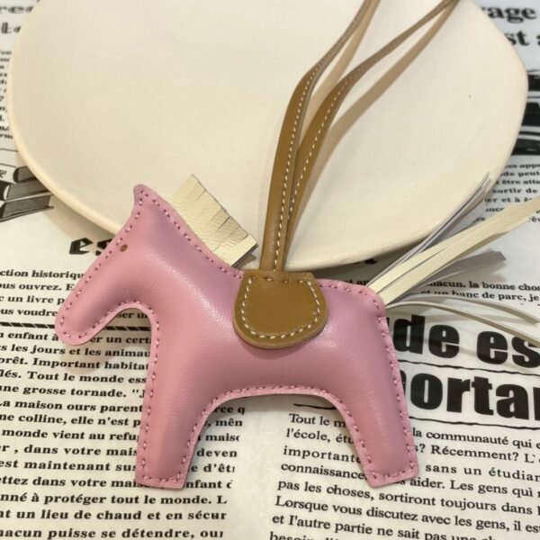 Full Handmade 187 Factory Rodeo Bag Charm Lambskin 166 Mauve Sylvestre / Craie / White Stitches