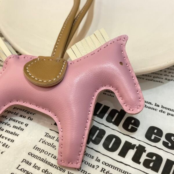 Full Handmade 187 Factory Rodeo Bag Charm Lambskin 166 Mauve Sylvestre / Craie / White Stitches