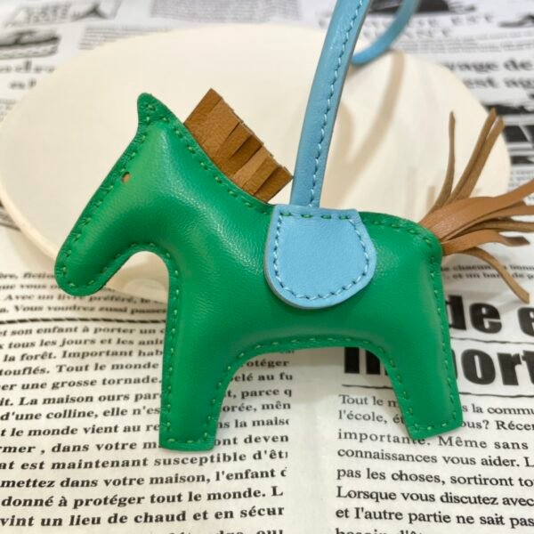 Russia Moscow 187 Factory Rodeo Charm Lambskin Menthe / Sesame