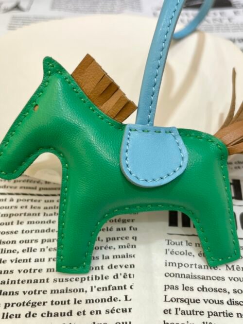 Russia Moscow 187 Factory Rodeo Charm Lambskin Menthe / Sesame