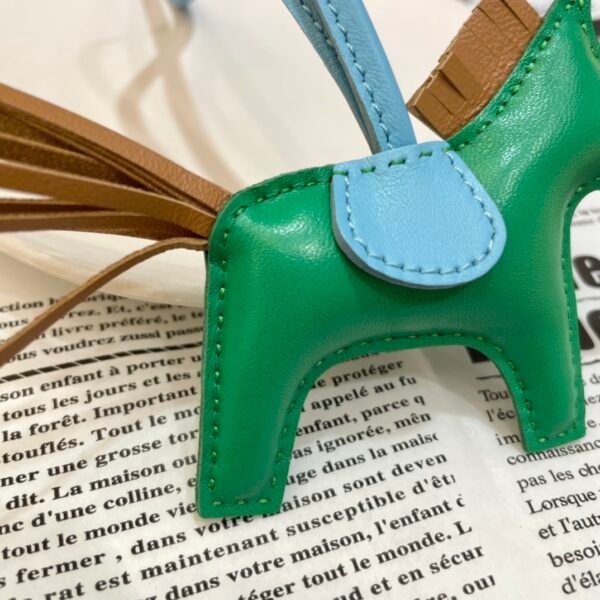Russia Moscow 187 Factory Rodeo Charm Lambskin Menthe / Sesame