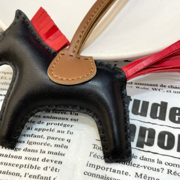 Korea Seoul 187 Factory Lambskin Black / Rouge Casaque No.105 Rodeo Bag Charms