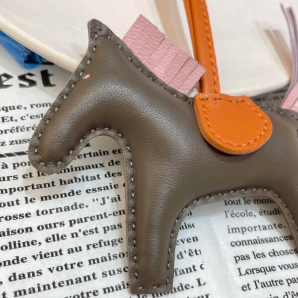 187 Factory Rodeo Bag Charms No.95 Lambskin Etoupe / Rose Sakura