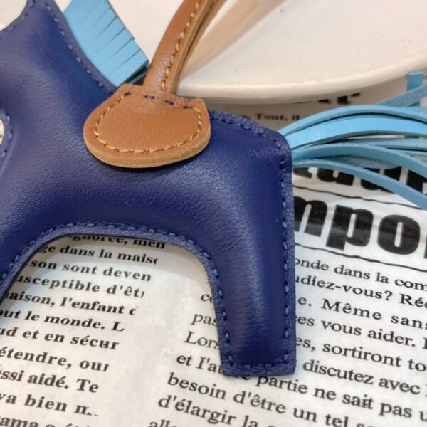 Kuwait 187 Factory Rodeo Bag Charms Lambskin Blue Presse / Blue Atoll No.87