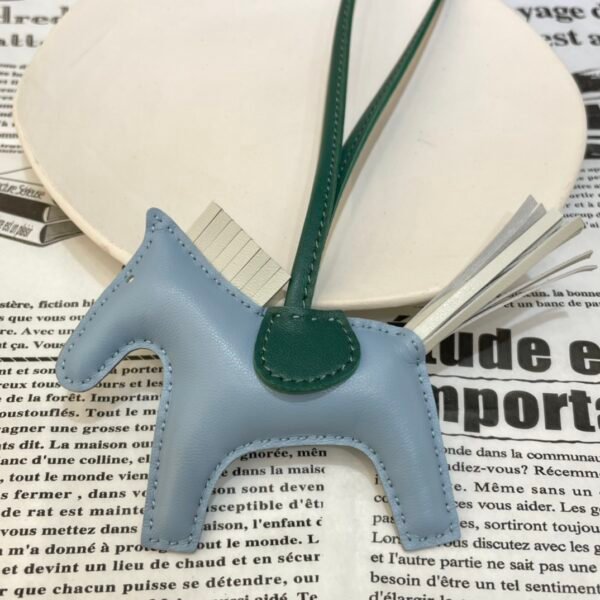 187 Factory Rodeo Charms Images No.83 Blue Lin / Craie Lambskin