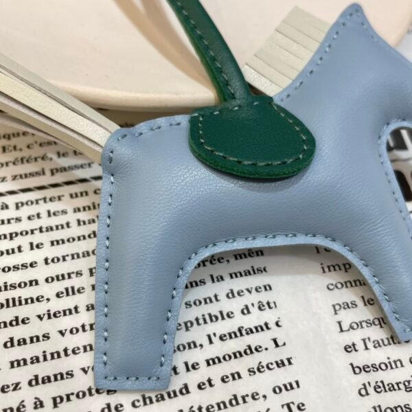 187 Factory Rodeo Charms Images No.83 Blue Lin / Craie Lambskin