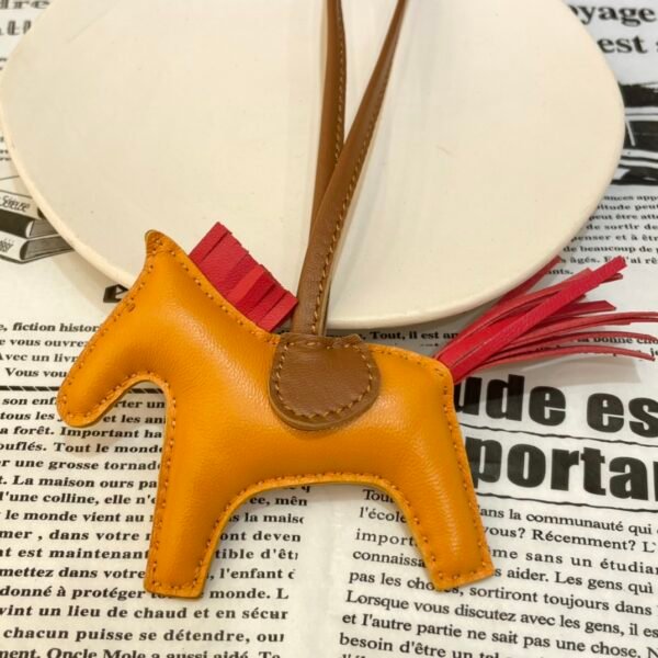 187 Factory Rodeo Charms Price Lambskin Jaune D’or / Rouge Casaque No.59