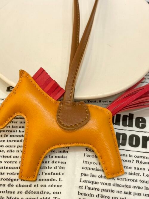187 Factory Rodeo Charms Price Lambskin Jaune D’or / Rouge Casaque No.59