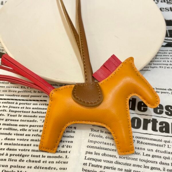 187 Factory Rodeo Charms Price Lambskin Jaune D’or / Rouge Casaque No.59