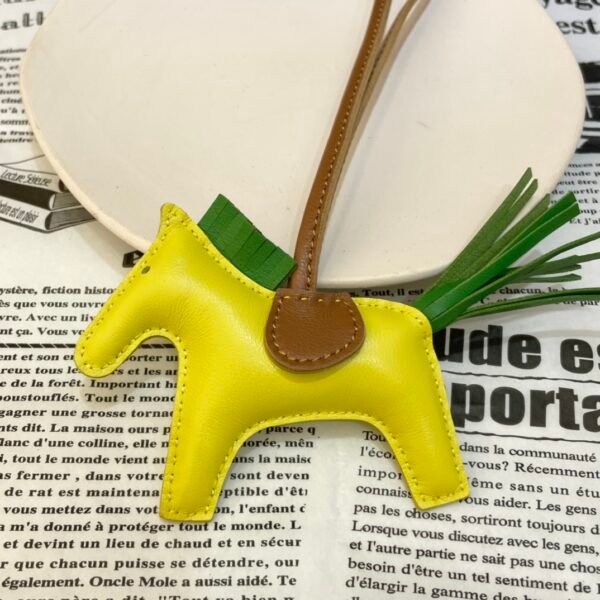 Korea Seoul 187 Factory Rodeo Charms Lambskin Lime / Vert Bambou No.54