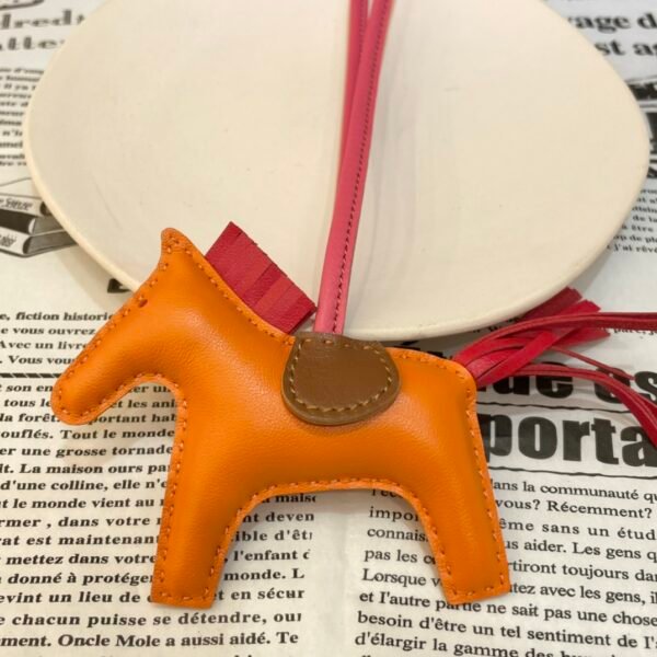 187 Factory Rodeo Bag Charms Lambskin Abricot / Rouge Casaque No.44