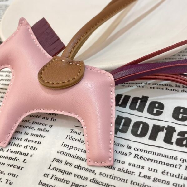 UAE Dubai 187 Factory Rodeo Bag Charms No.8 Rose Sakura / Violet Lambskin
