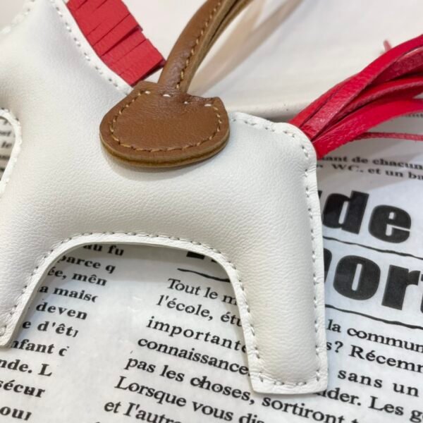 UK London 187 Factory Rodeo Charms Lambskin Blanc / Rouge Casaque No.3