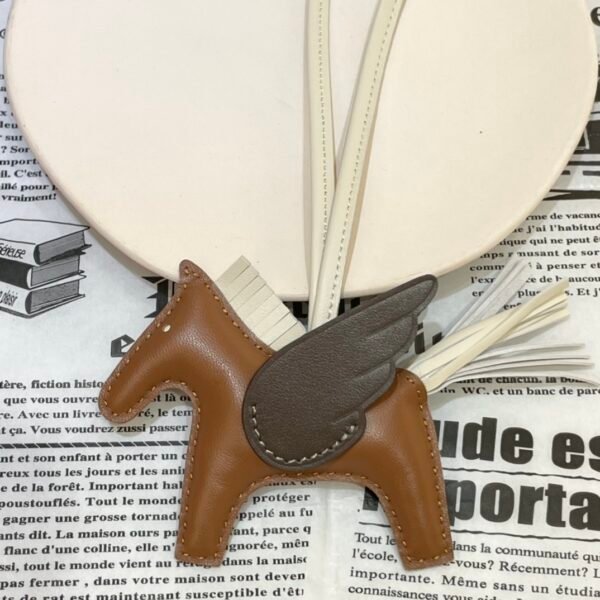 Hong Kong 187 Factory Rodeo Pegase Charm Lambskin Gold / Chocolate