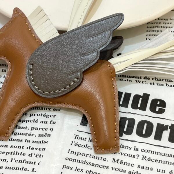 Hong Kong 187 Factory Rodeo Pegase Charm Lambskin Gold / Chocolate
