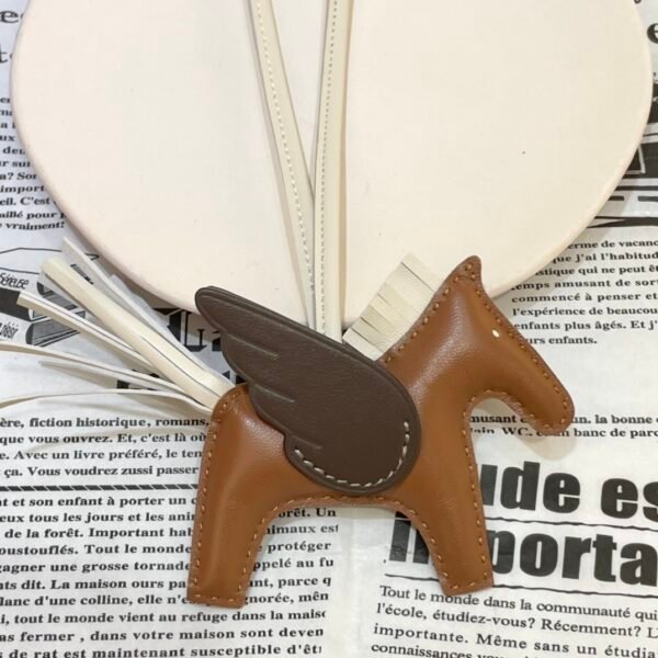 Hong Kong 187 Factory Rodeo Pegase Charm Lambskin Gold / Chocolate
