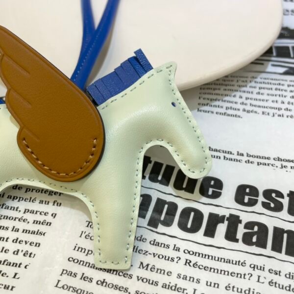 Australia Sydney 187 Factory Rodeo Pegase Charm Lambskin Vert Fizz / Gold