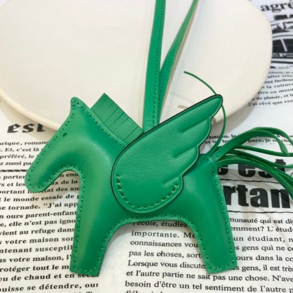 Singapore Kuala Lumpur 187 Factory Rodeo Pegase Charm Lambskin U4 Vert Vertigo