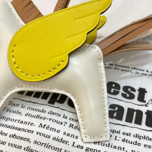 Taiwan 187 Factory No.40 Craie/ Lime Lambskin Rodeo Pegase Charm
