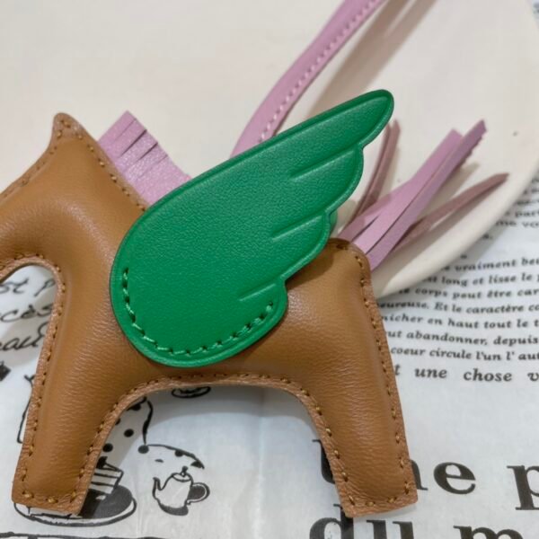 UK London 187 Factory Rodeo Pegase Charm Lambskin Sesame / Vert Vertigo No.38