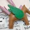 UK London 187 Factory Rodeo Pegase Charm Lambskin Sesame / Vert Vertigo No.38