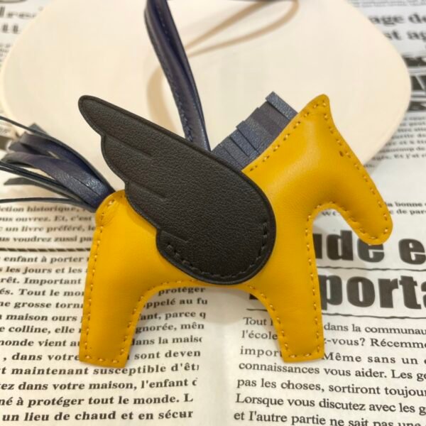187 Factory Moutarde / Black Lambskin No.35 Rodeo Pegase Charm