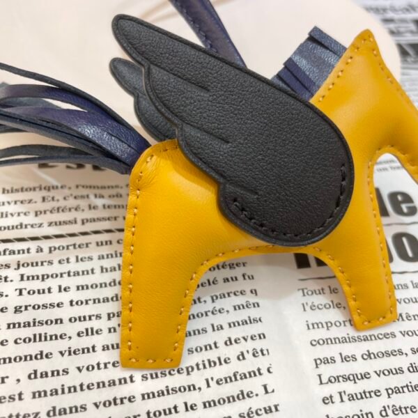 187 Factory Moutarde / Black Lambskin No.35 Rodeo Pegase Charm