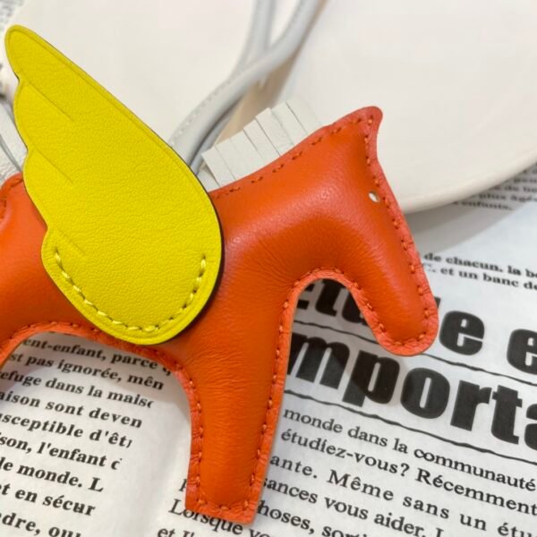 187 Factory Rodeo Pegase Charm Price Lambskin Feu Orange / Lime No.33