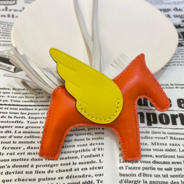187 Factory Rodeo Pegase Charm Price Lambskin Feu Orange / Lime No.33