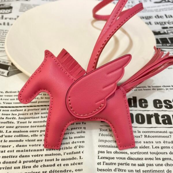 Australia Sydney 187 Factory Rodeo Pegase Charm No.32 Lambskin Rose Confetti