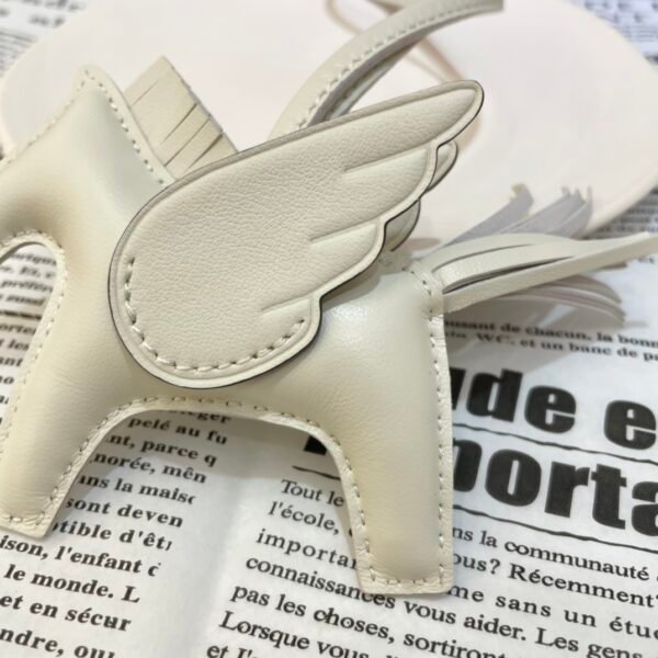 Full Handmade 187 Factory Craie Lambskin No.30 Rodeo Pegase Charm