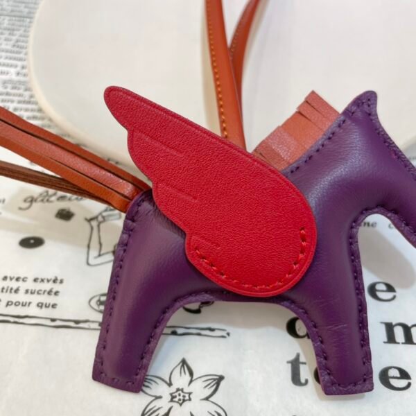 Hong Kong 187 Factory Lambskin Rodeo Pegase Charm Violet / Rouge Casaque No.29