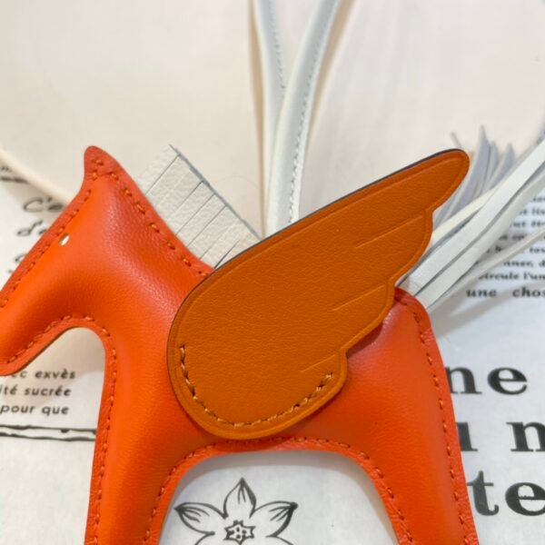 Canada Toronto 187 Factory Feu Orange / Orange Lambskin Rodeo Pegase Charm No.19