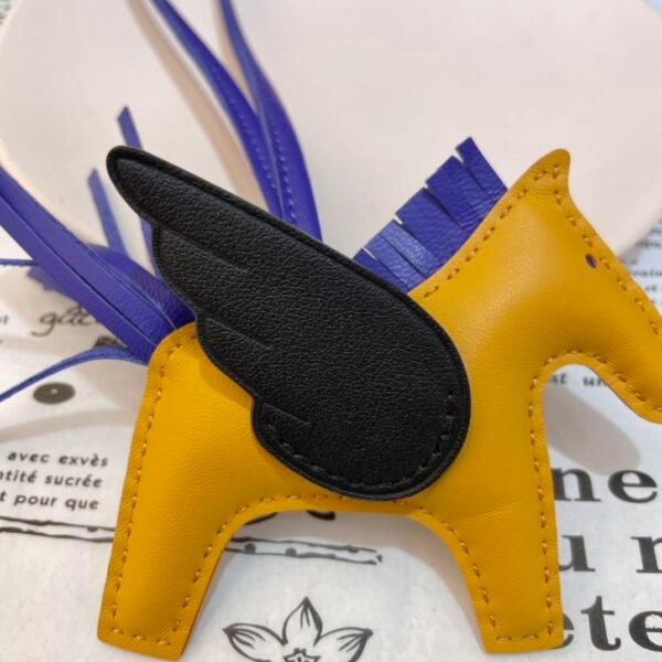 187 Factory Rodeo Pegase Charm Price No.18 Lambskin Moutarde / Black