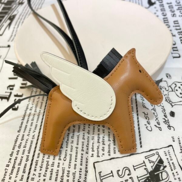 USA Washington 187 Factory Rodeo Pegase Charm Lambskin Sesame / Nata / Black No.14