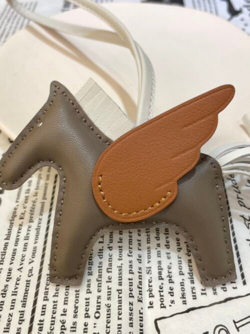 Korea Seoul 187 Factory Rodeo Pegase Charm Lambskin Etoupe / Gold No.12