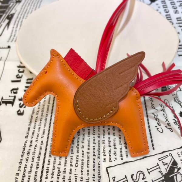 Qatar Doha 187 Factory Rodeo Pegase Charm Lambskin Orange / Gold No.6