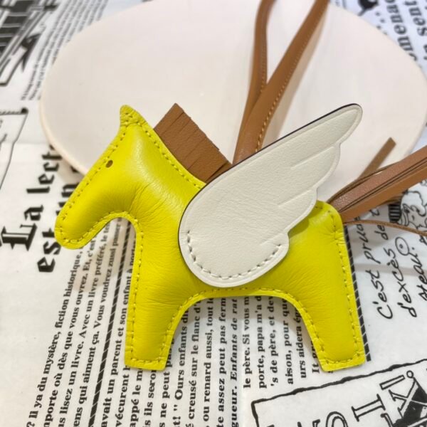 Singapore Kuala Lumpur 187 Factory Rodeo Pegase Charm Lambskin No.4 Lime / Nata