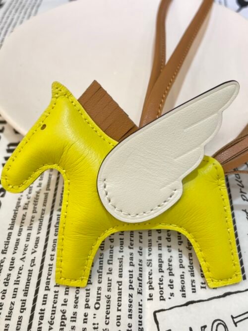 Singapore Kuala Lumpur 187 Factory Rodeo Pegase Charm Lambskin No.4 Lime / Nata