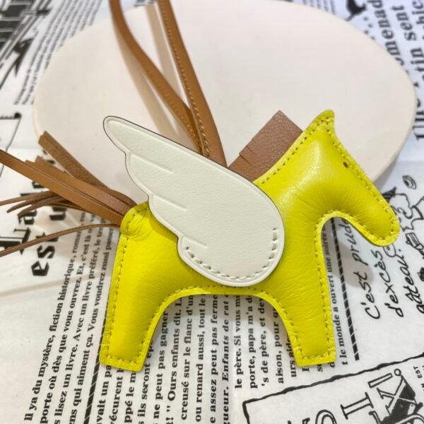 Singapore Kuala Lumpur 187 Factory Rodeo Pegase Charm Lambskin No.4 Lime / Nata