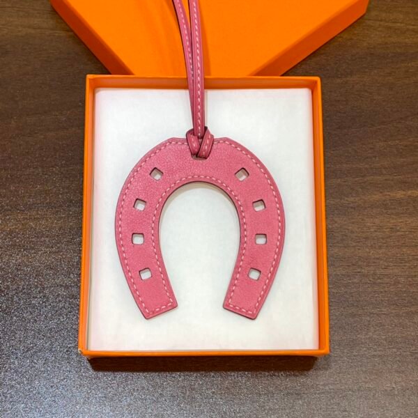 Full Handmade 187 Factory Swift Leather Rose Lipstick Paddock Horseshoe Charm