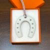 Full Handmade 187 Factory Paddock Horseshoe Charm Swift Leather Rose Sakura / Craie No.HS 851