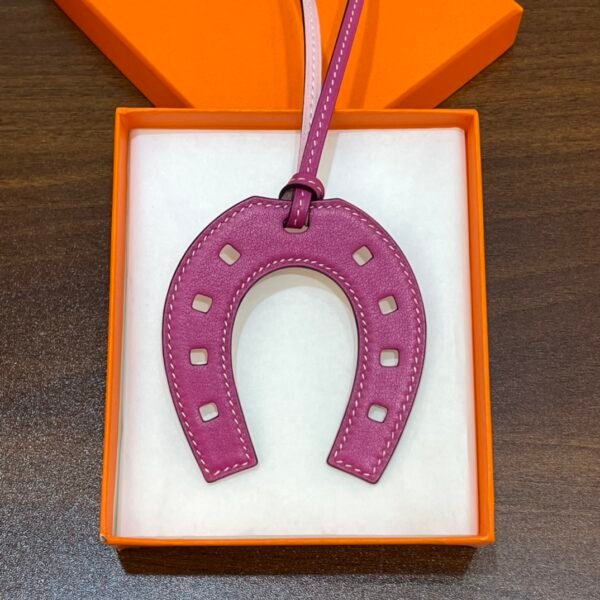 Full Handmade 187 Factory Paddock Horseshoe Charm Swift Leather Rose Sakura / Fuschia No.HS 857