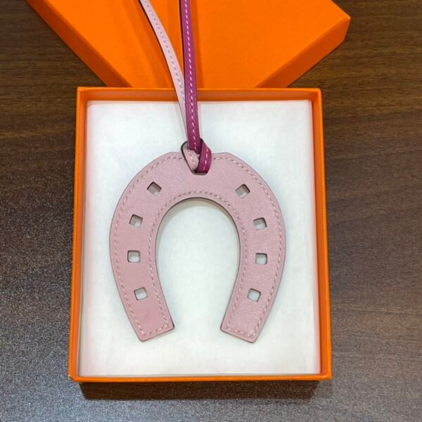 Full Handmade 187 Factory Paddock Horseshoe Charm Swift Leather Rose Sakura / Fuschia No.HS 857